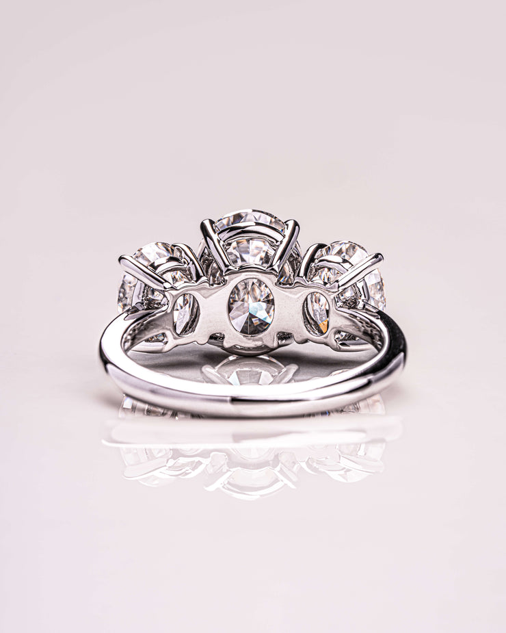 Olivia - Oval