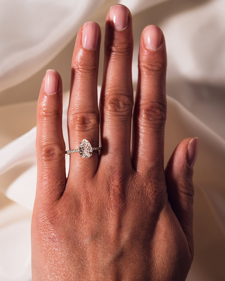 Jasmine (Pavé) - Pear