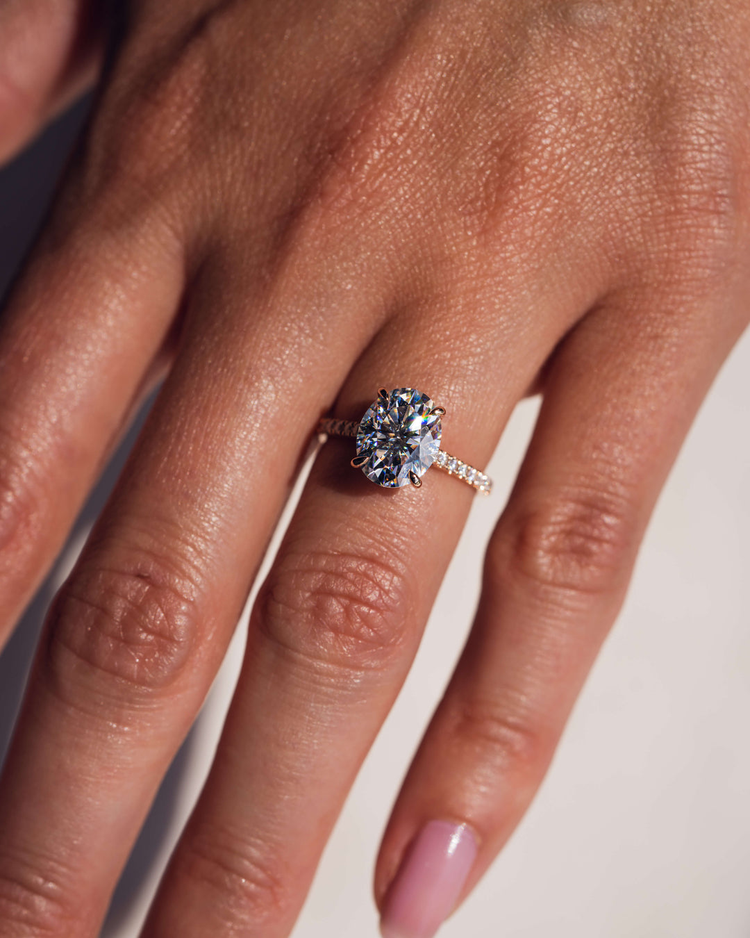 Caroline (with Pavé) - Oval