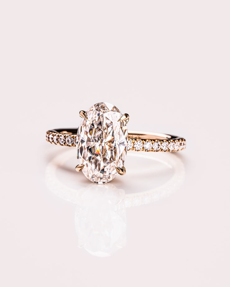 Harley (with Pavé) - Oval