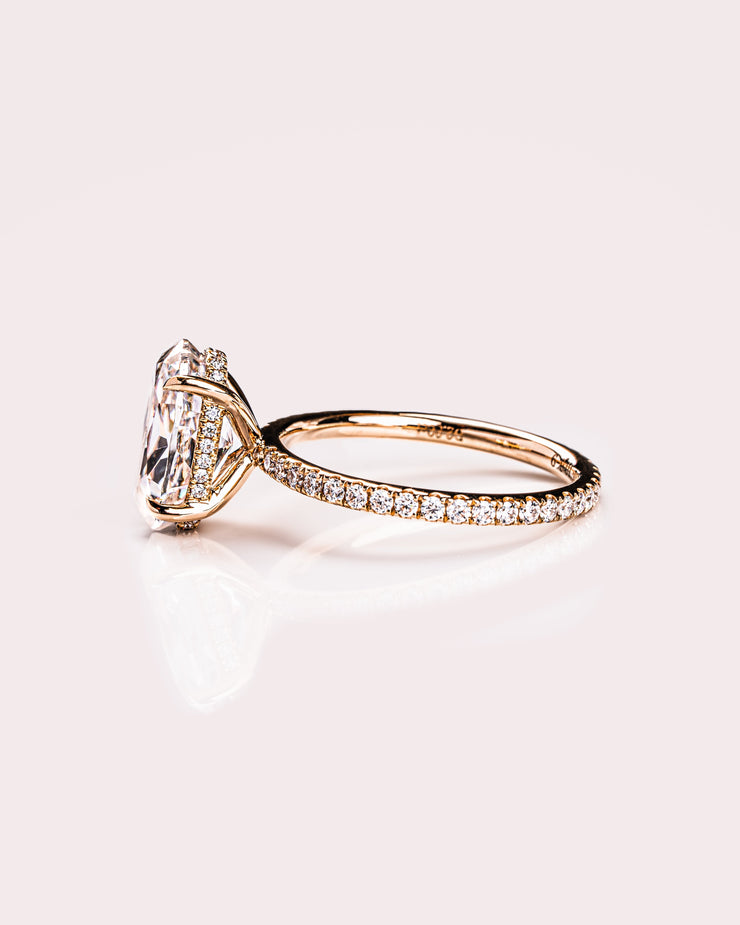 Harley (with Pavé) - Oval