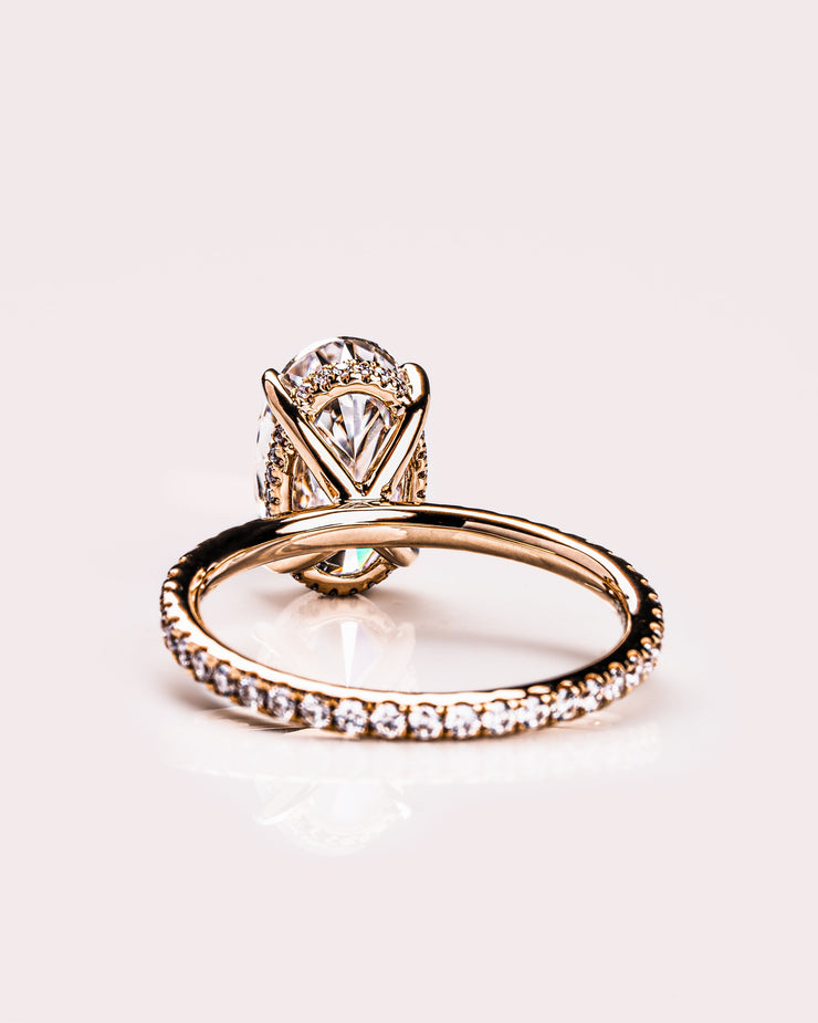 Harley (with Pavé) - Oval