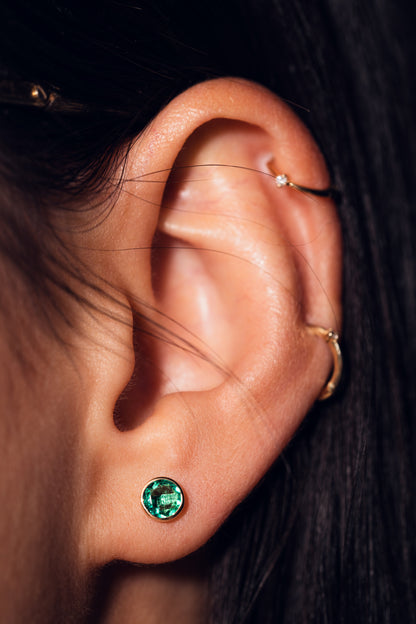 Demi Earrings - Round Lab-Emerald