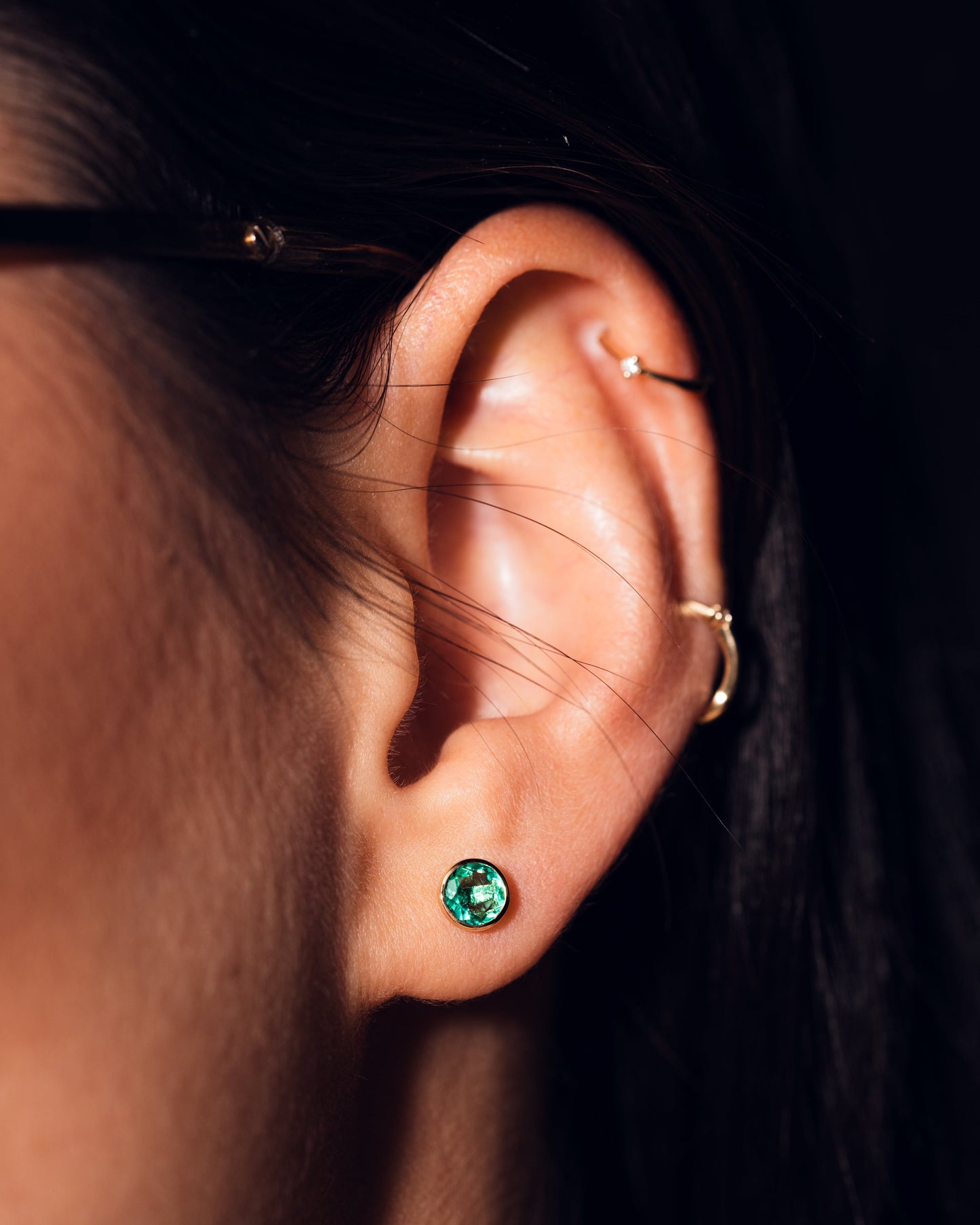 Demi Earrings - Round Lab-Emerald
