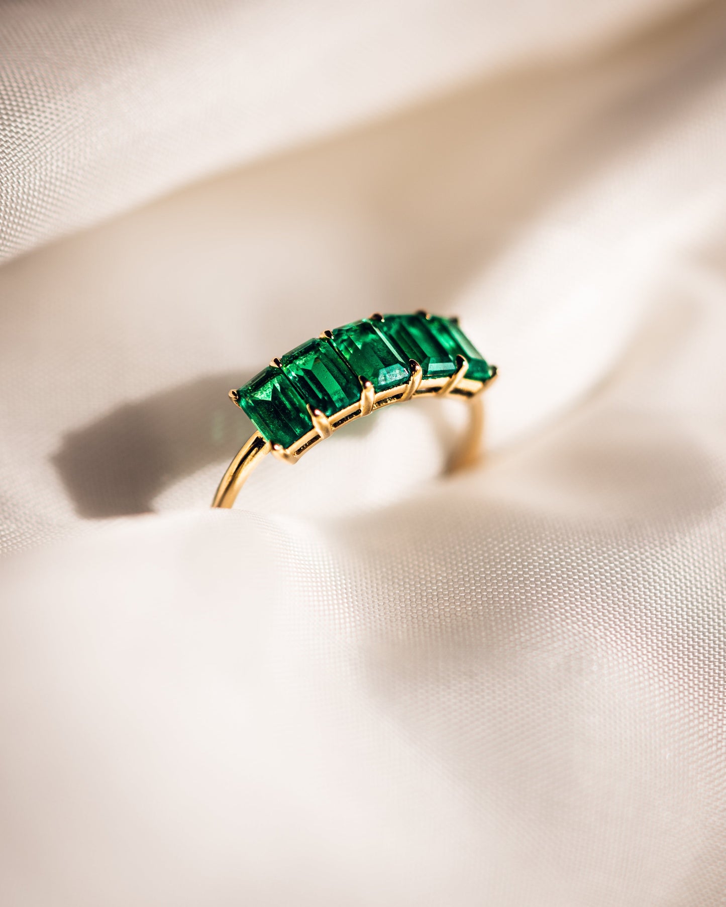 Faux Nicole - Lab-Emeralds