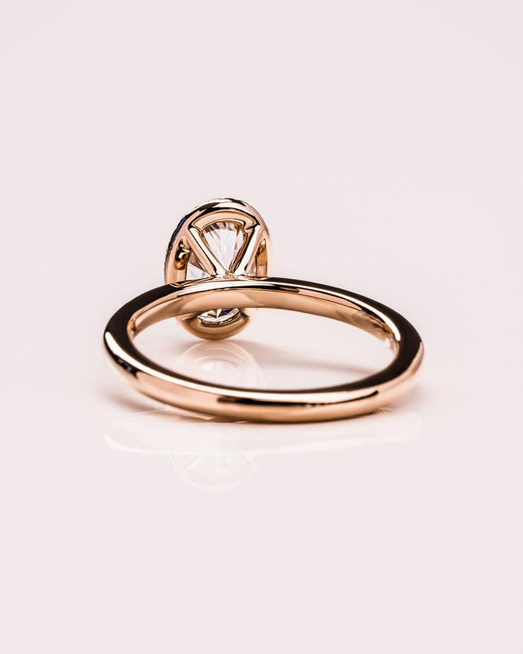 Emily - Oval