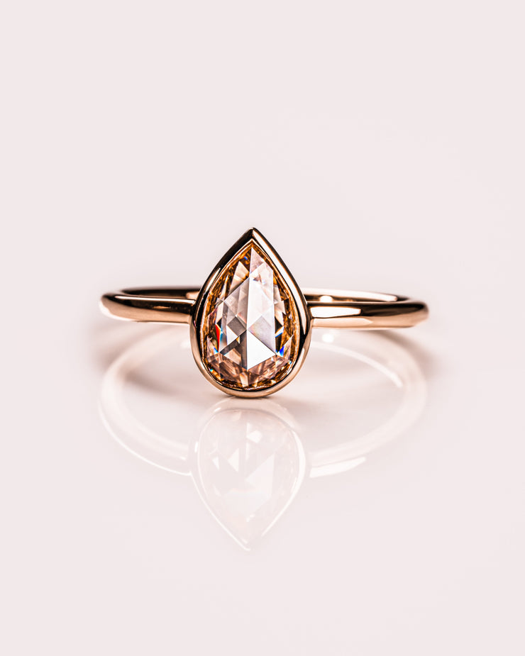 Eve - Rose Pear (Champagne)