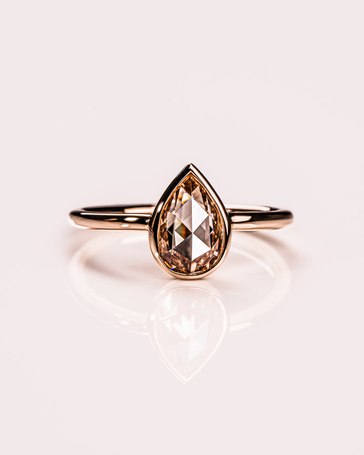 Eve - Rose Pear (Champagne)