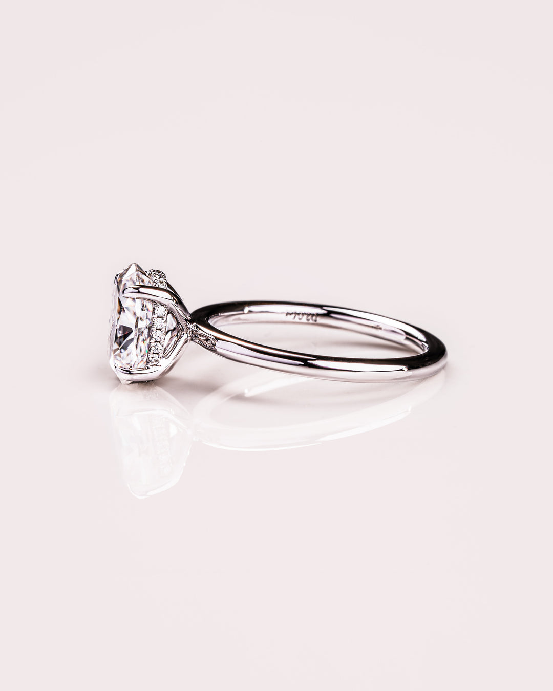 Ready to Ship - Harley - Crushed Ice Oval