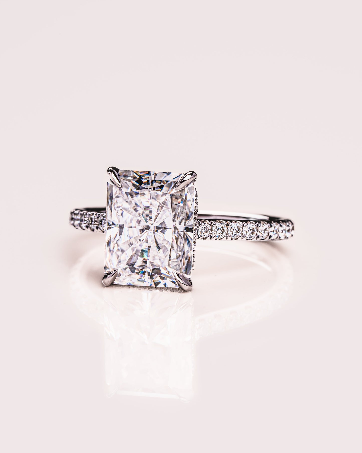 Jasmine (with Pavé) - Radiant