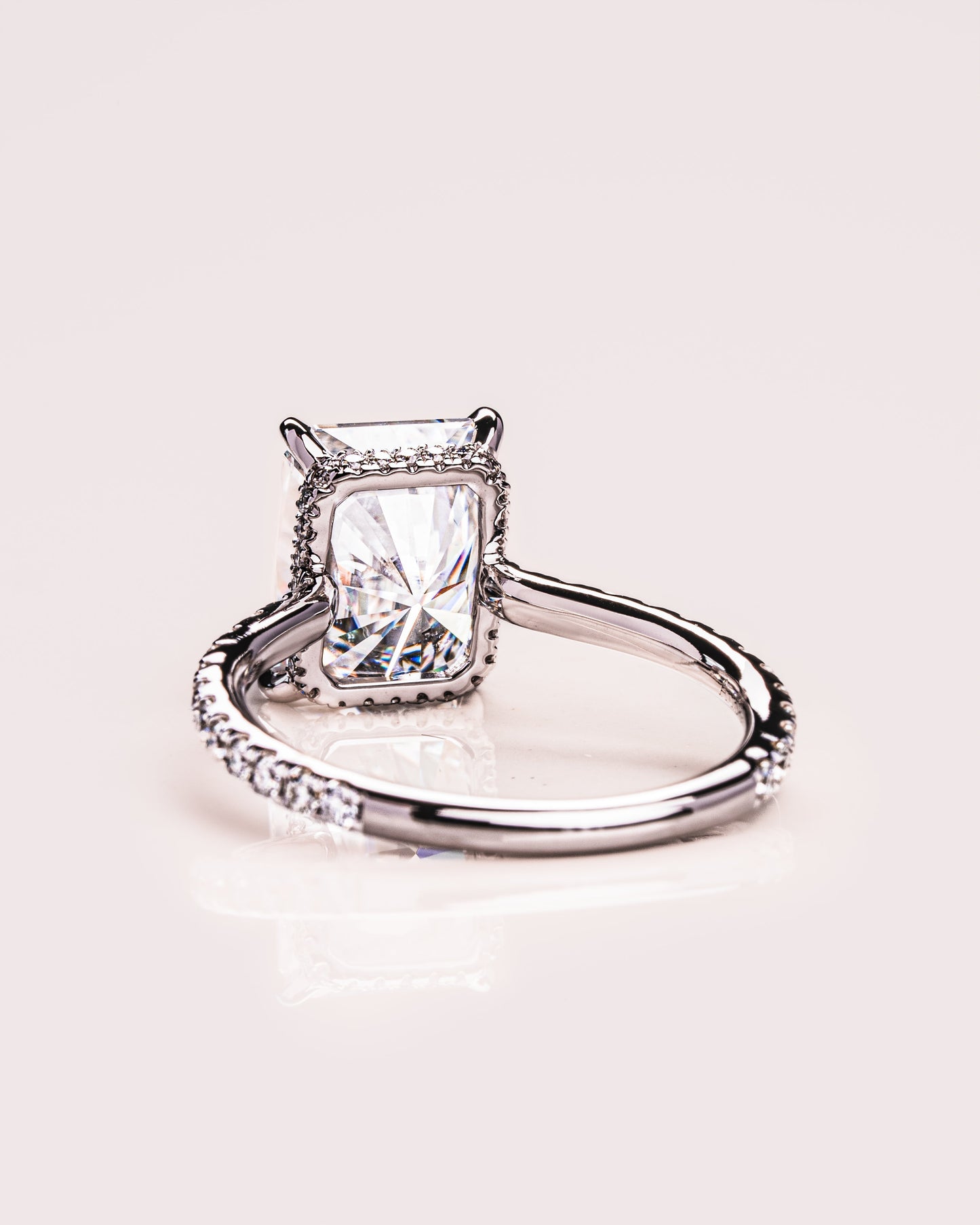 Jasmine (with Pavé) - Radiant