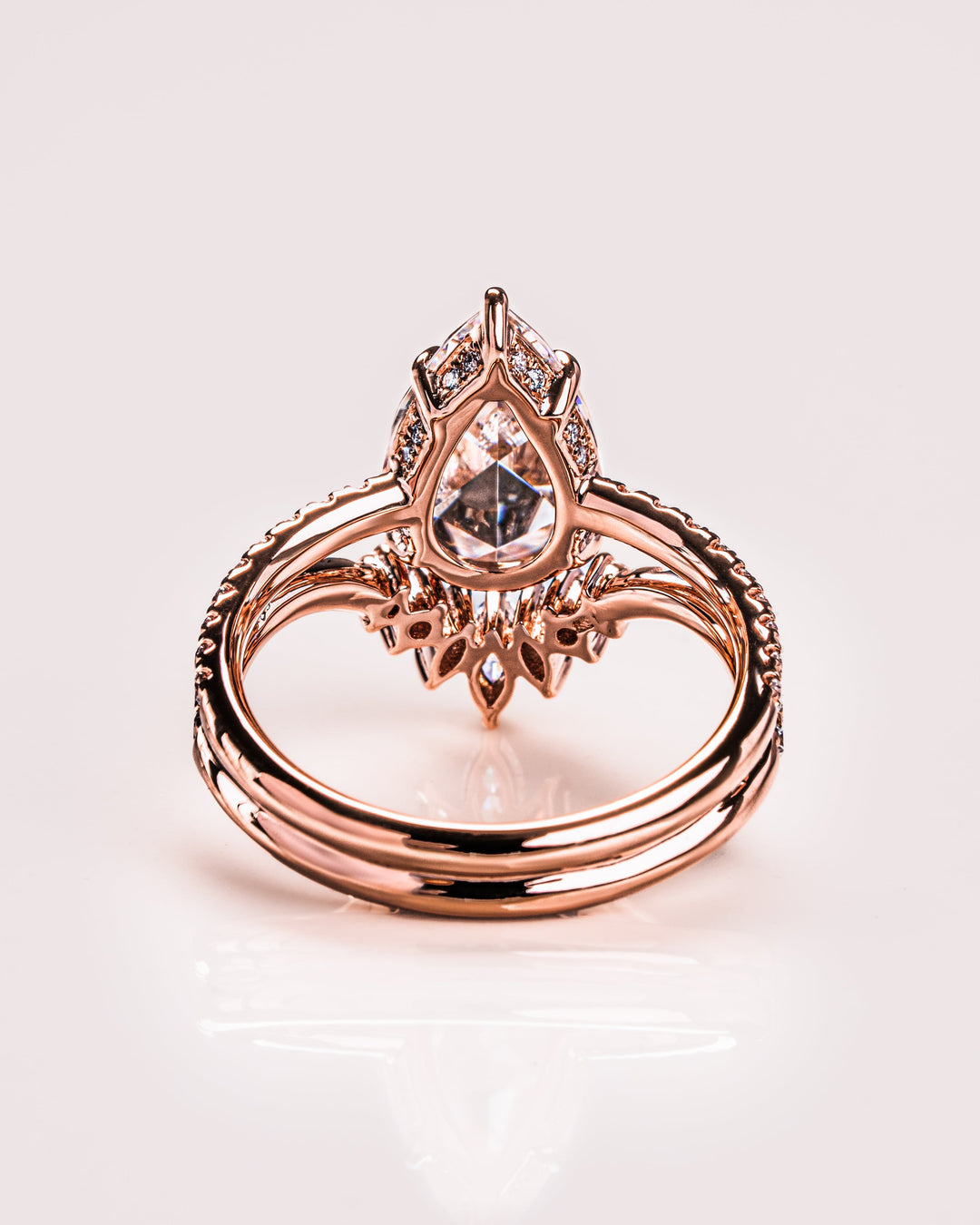 Emilia - Rose Pear