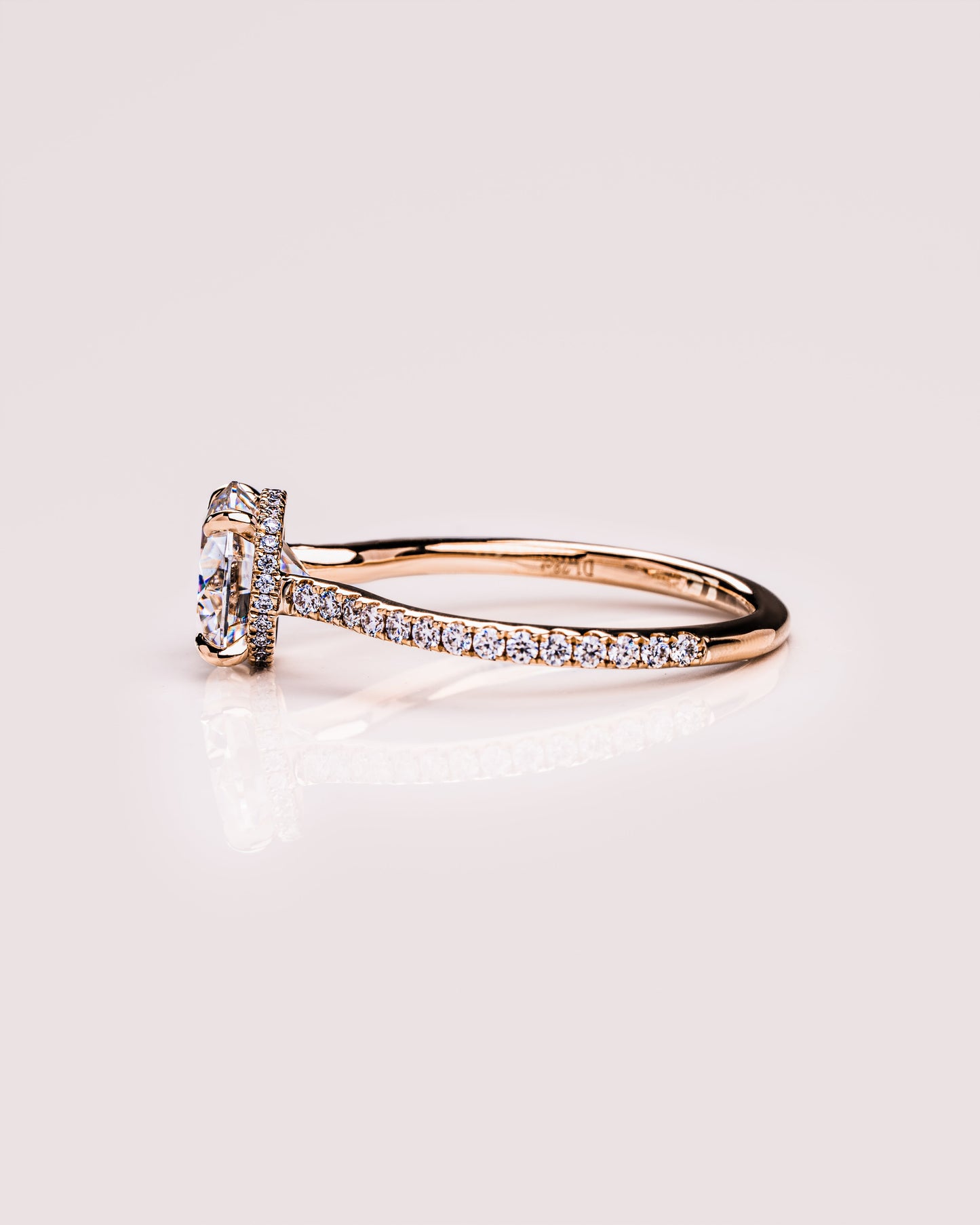 Jasmine (Pavé) - Round
