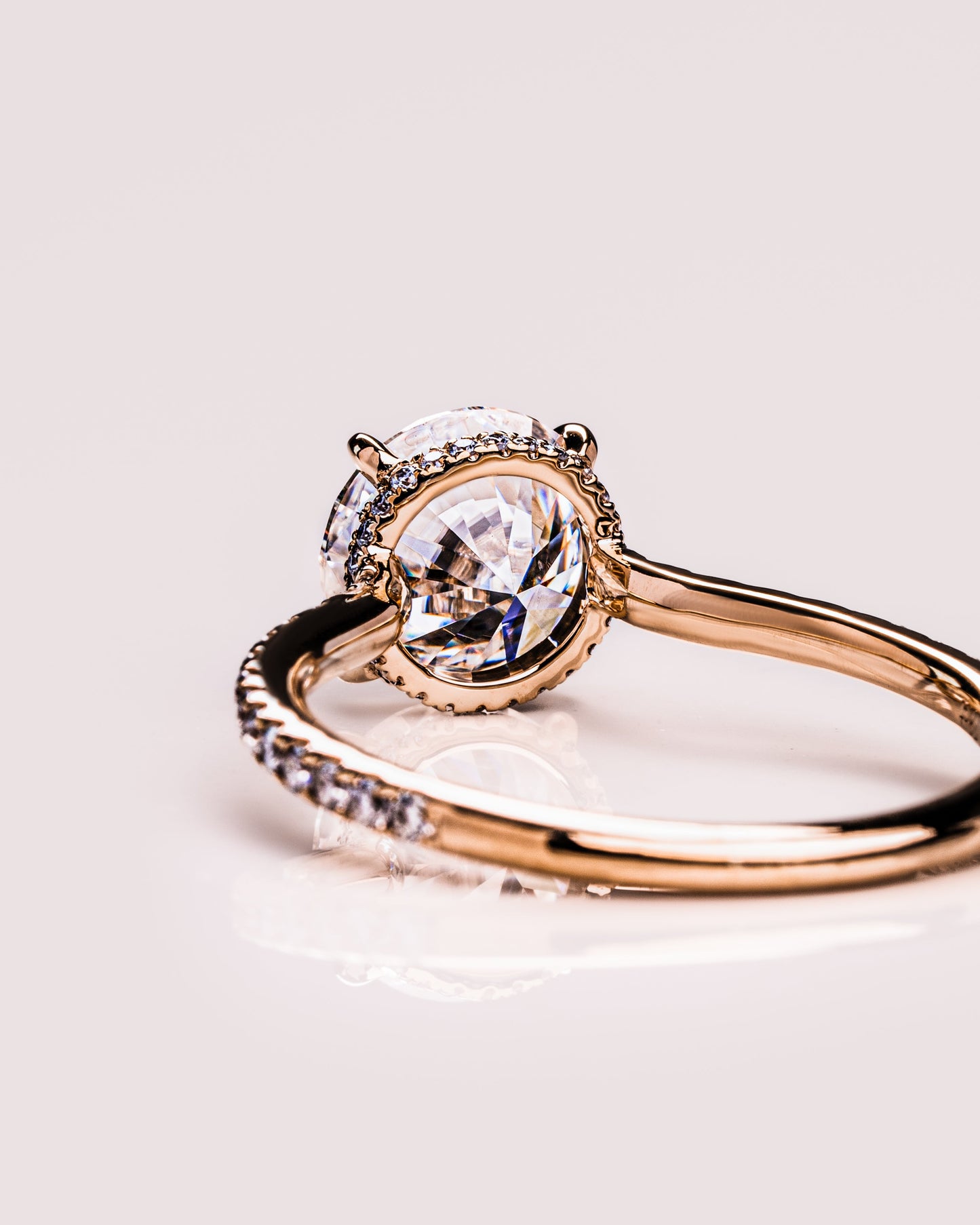 Jasmine (Pavé) - Round