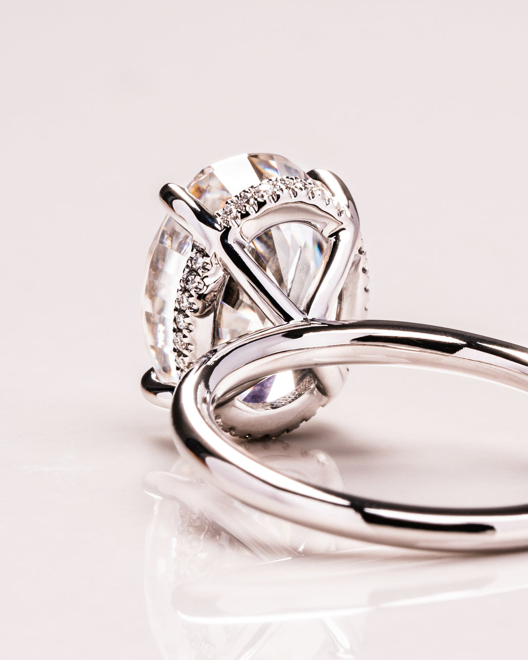 Ready to Ship - Harley - Crushed Ice Oval
