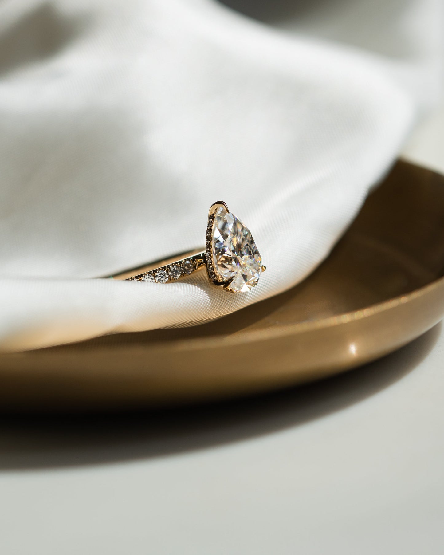 Harley (with Pavé) - Pear